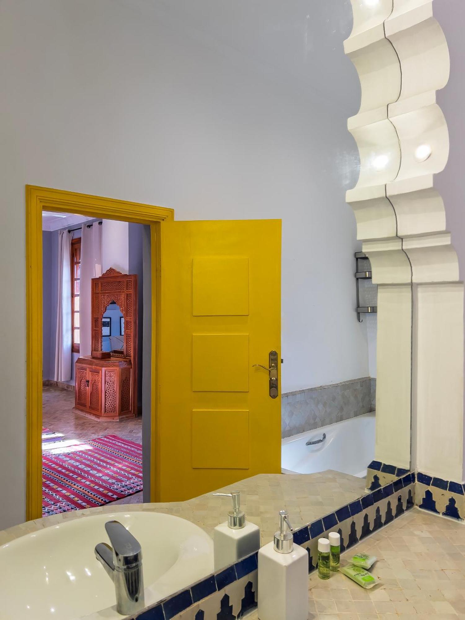 Riad Tanja By Chef Moha Tánger Exterior foto
